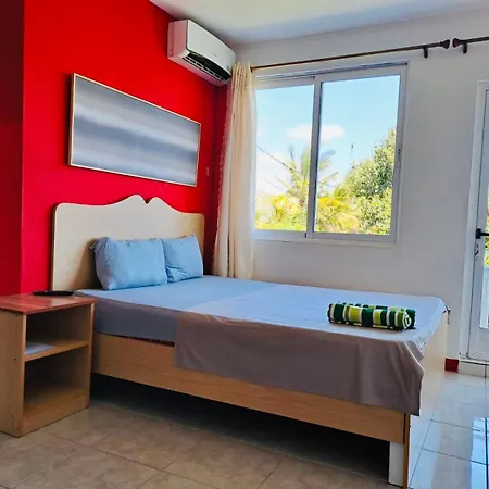 Spacious Private Rooms With Communal Kitchen